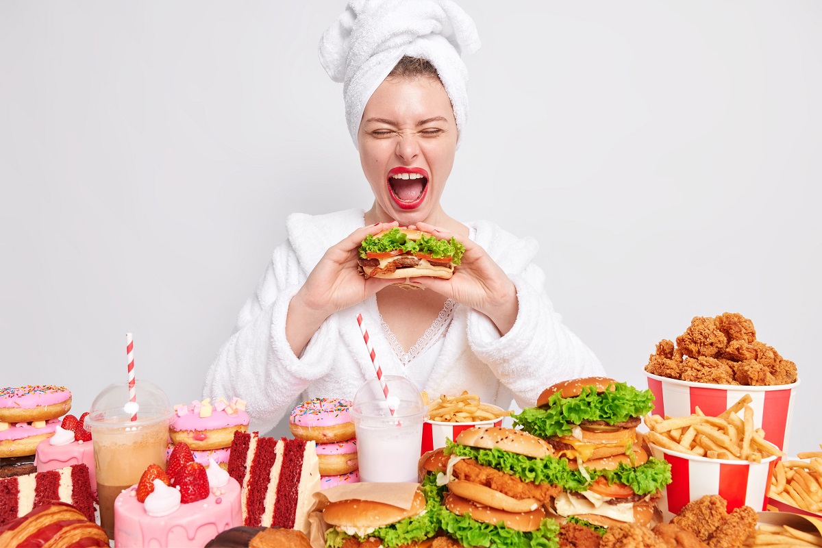 binge eating unhealthy foods